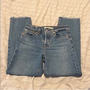 LEVIS wedgie straught medium wash jeans denim 23 high rise raw hem